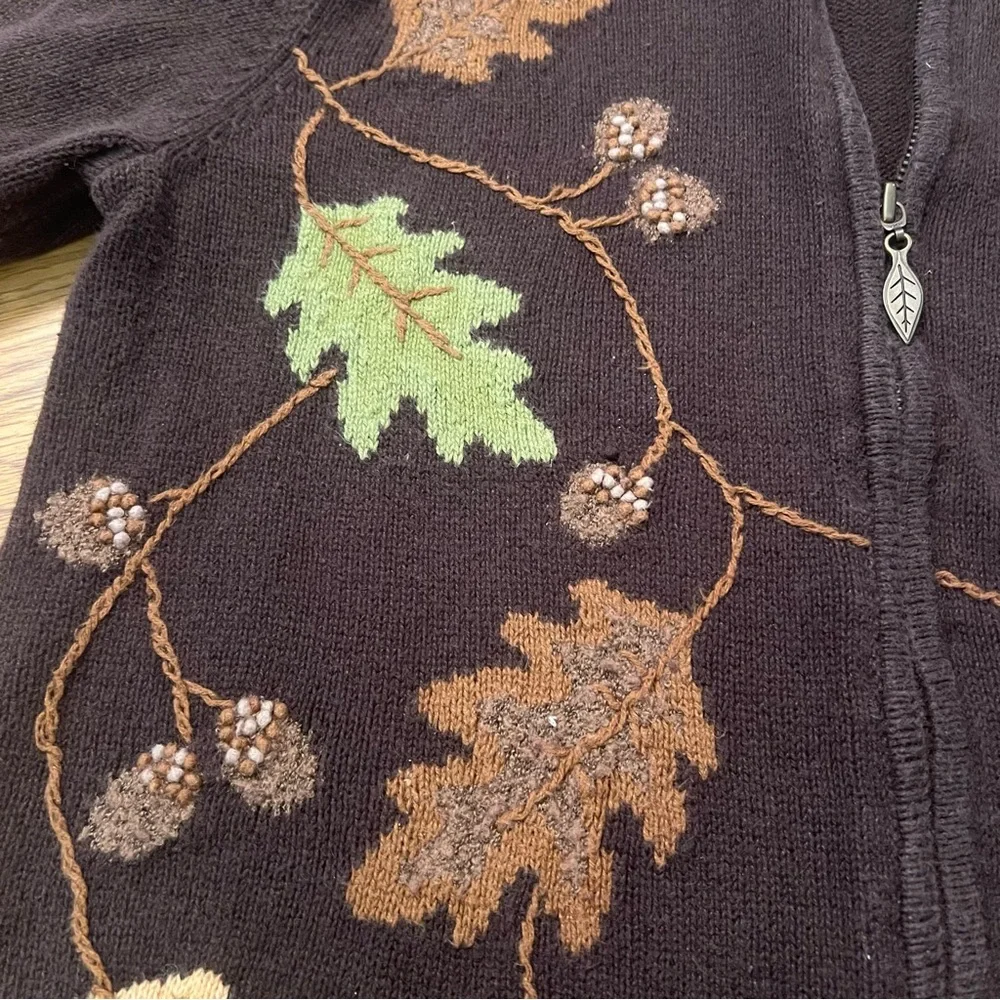 Womens vintage 3D leaf knit  zip up sweater/ cardigan